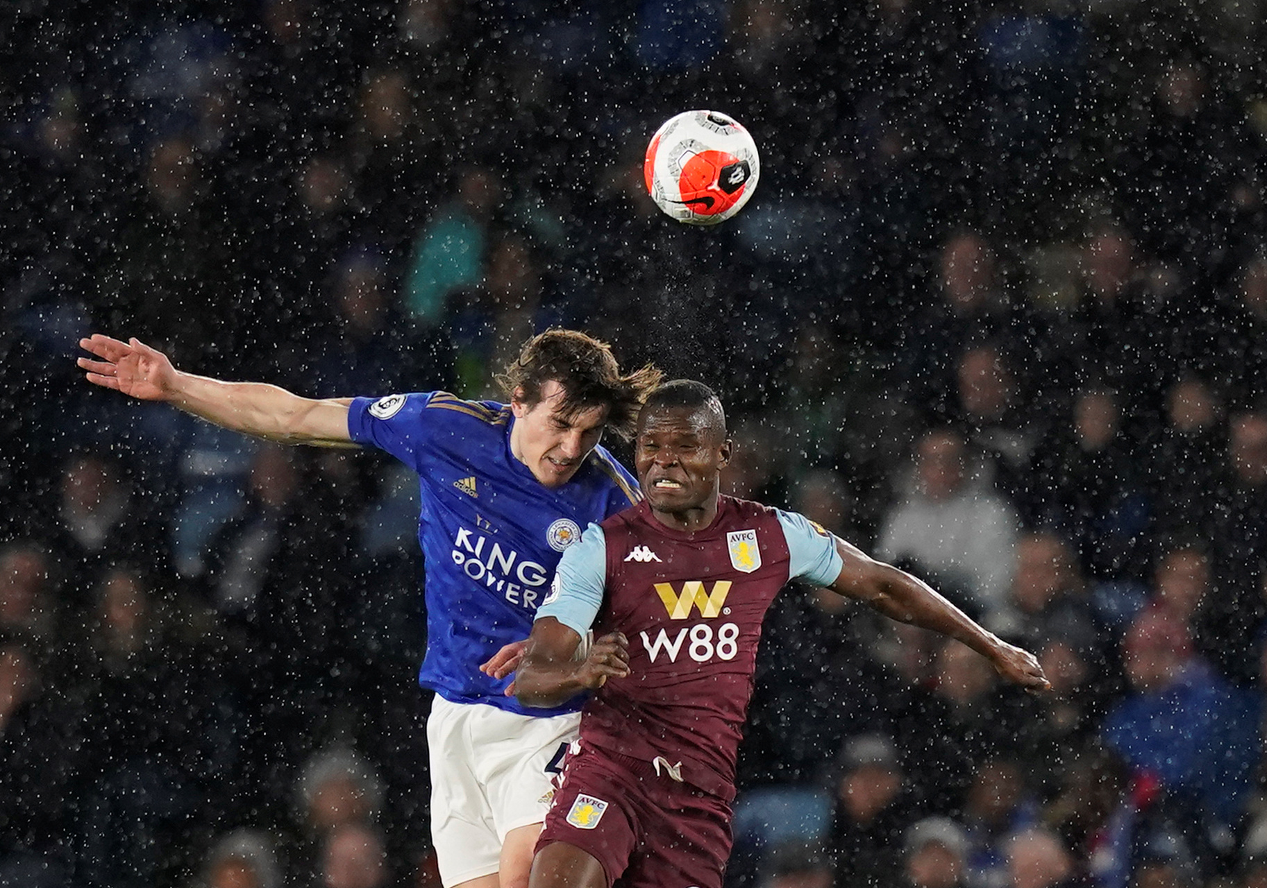 并在反击中 并在反击中